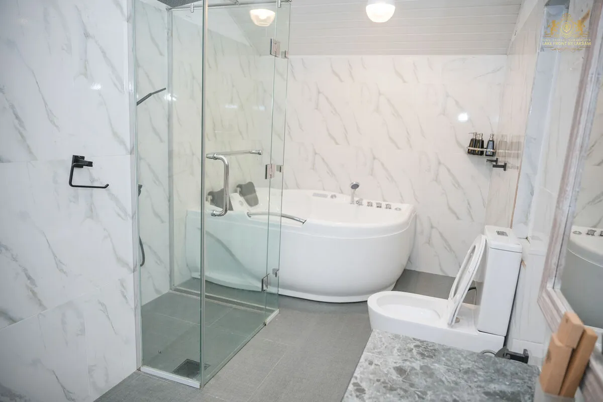 Suite 1 - Gallery Image